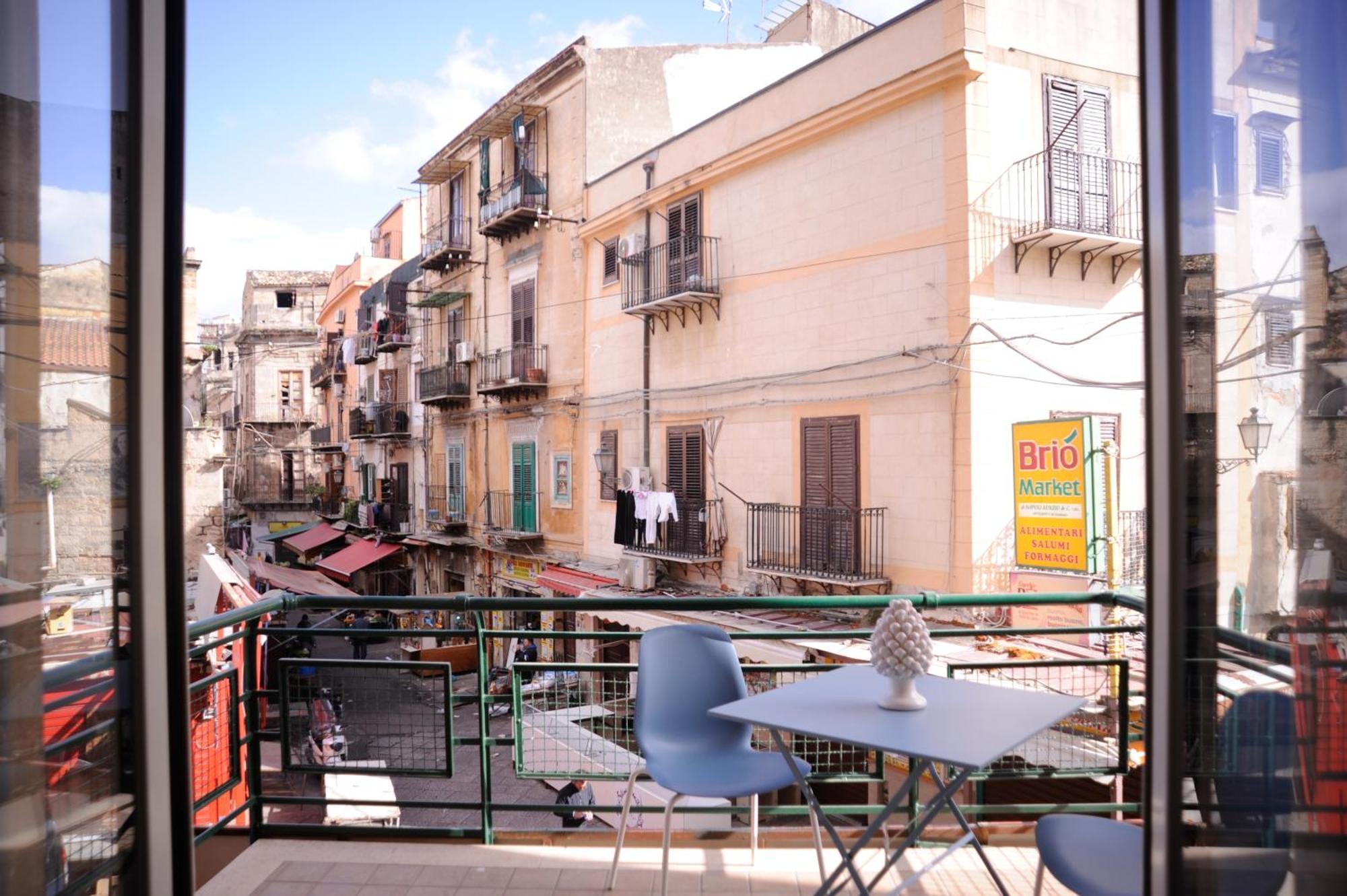 Le Finestre Su Ballaro Palermo Luaran gambar